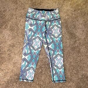Victorias Secret Sport patterned capri workout pants